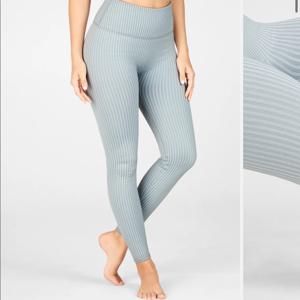 Fabletics Workout Set - Picture 2 of 6